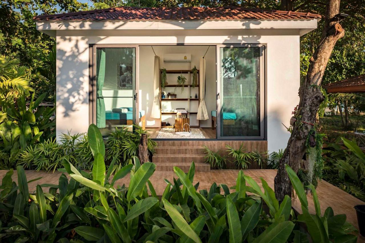 By The Sea Koh Mak Boutique Guesthouse Екстер'єр фото